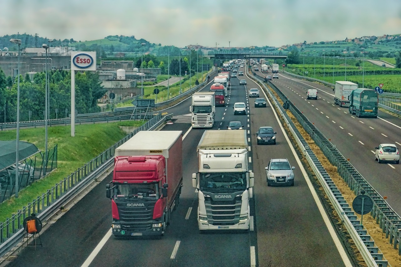 tips berkendara di jalan tol