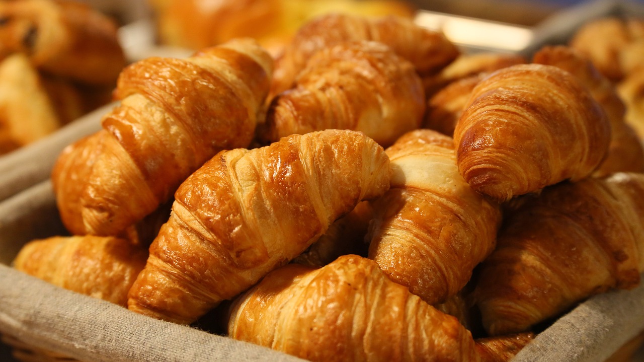 membuat pastry