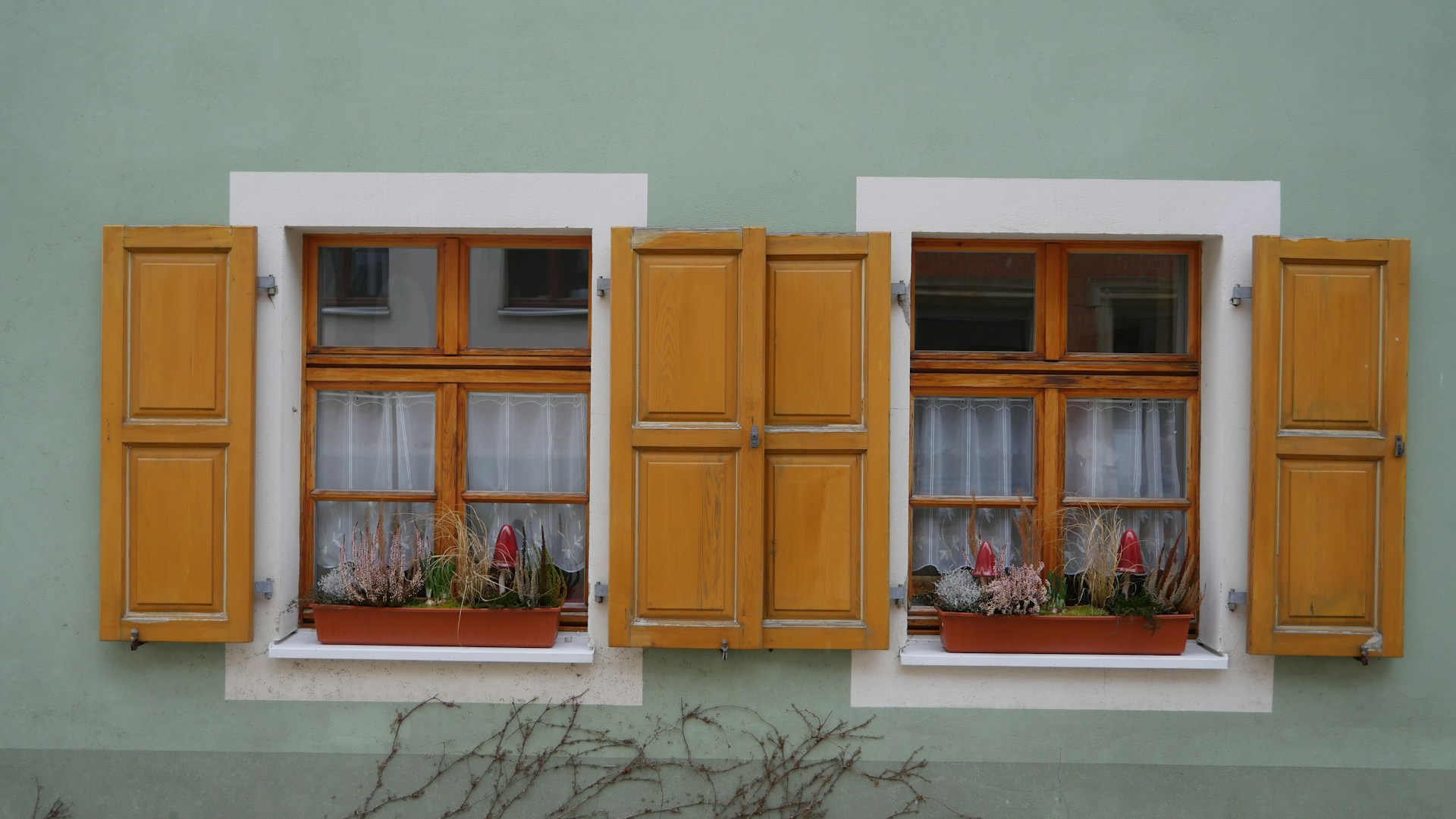 material jendela rumah